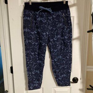 Athleta Trekkie North Jogger Ethereal Bloom Cottage Print Size 12P
